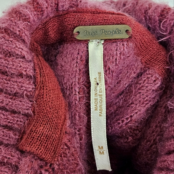 Free People Big City Fuzzy Turtleneck Sweater in Mulberry Size Medium - Picture 7 of 11